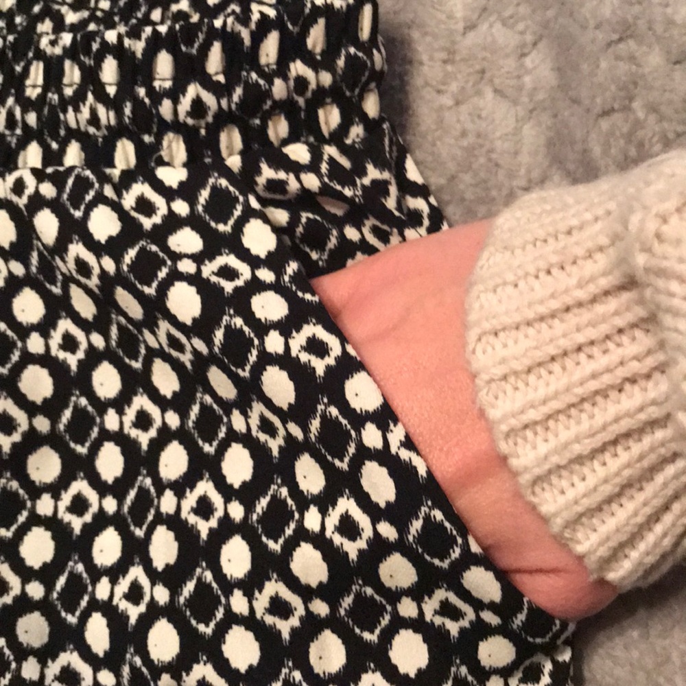 Dress pants with drawstring and pockets - Picture 6 of 6